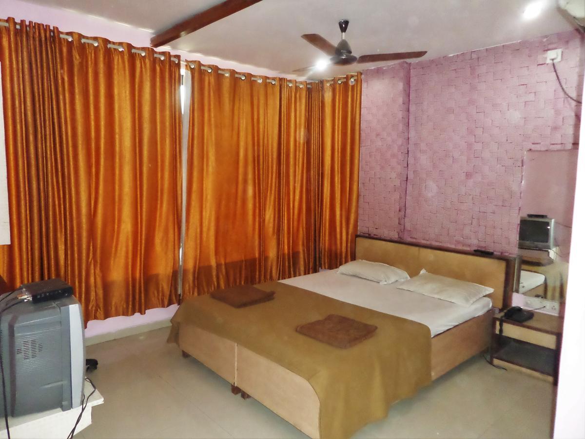 Ashtavinayak Residency Hotel Pune Exterior foto